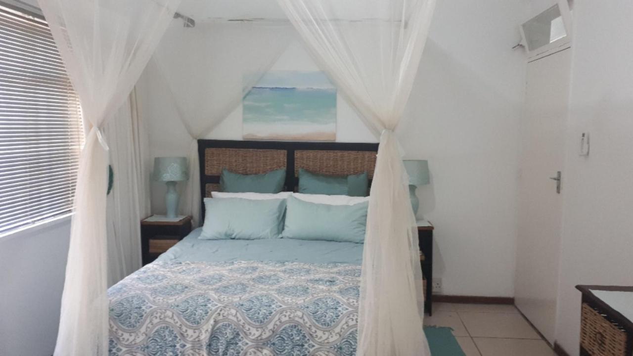 Umtamvuna View Cabanas Port Edward Eksteriør billede