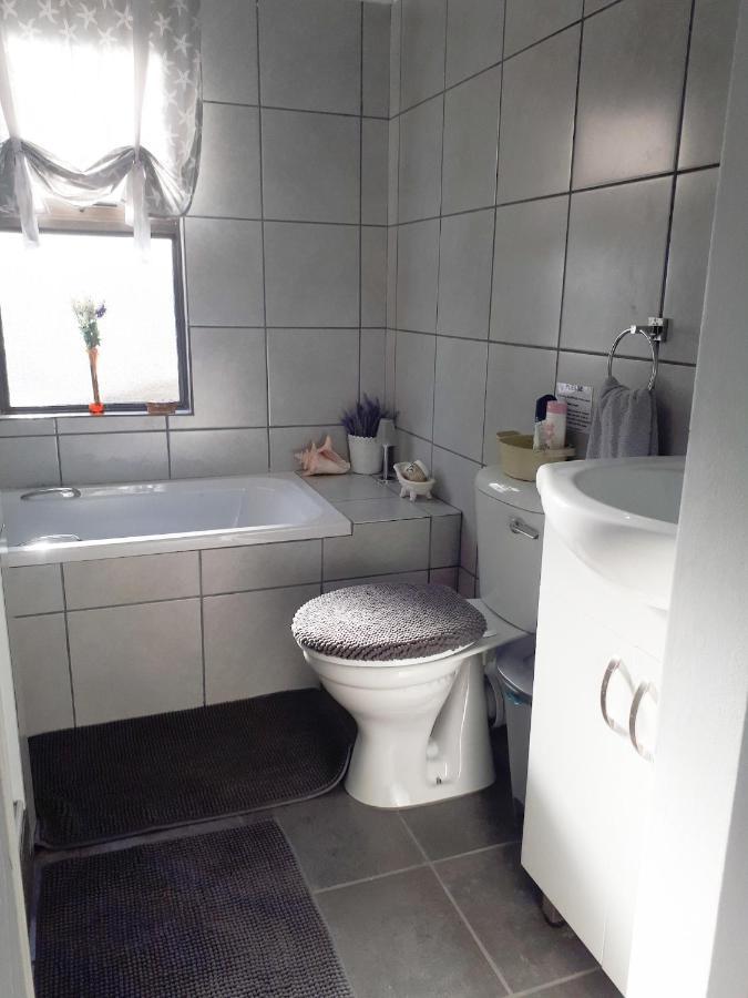 Umtamvuna View Cabanas Port Edward Eksteriør billede